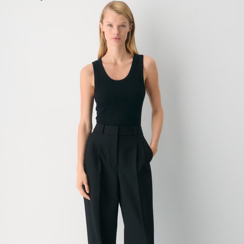 Aritzia Wilfred The Effortless Pant - Crepette in Black, Size 6
